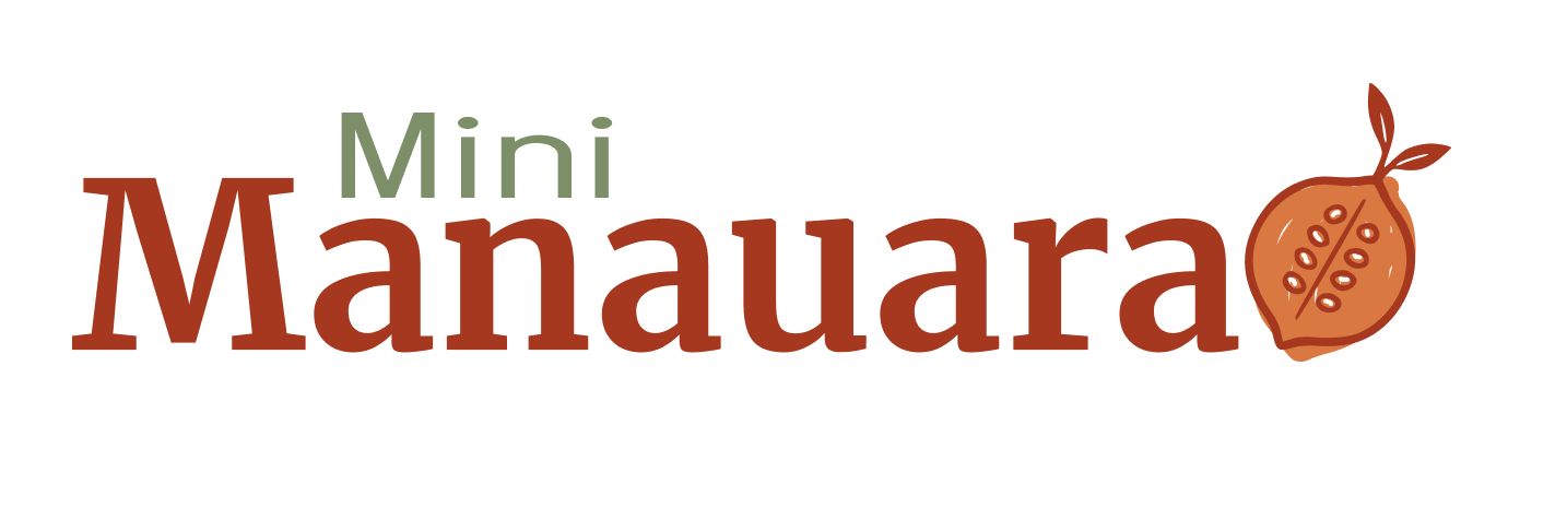Logotipo do Minimercado Manauara com texto em verde e marrom e fruta estilizada à direita